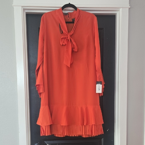 NWT Tahari ASL Burnt Orange Pleated Trim Tie Neck Dress Size 14 - Picture 2 of 15